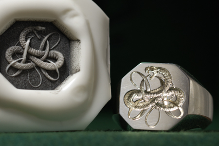 Hand Engraved Octagon Signet Ring(Silver925)「H+蛇(ウロボロス)」 Hand Engraved Octagon Signet Ring(Silver925)「H+蛇(ウロボロス)」