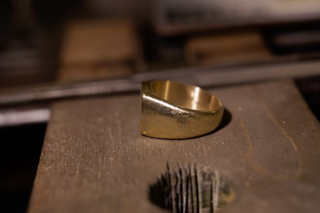 【Bespoke Order】Hand Engraved 『10KYO』 Square Signet Ring(9ct Gold) KM_粗削り2
