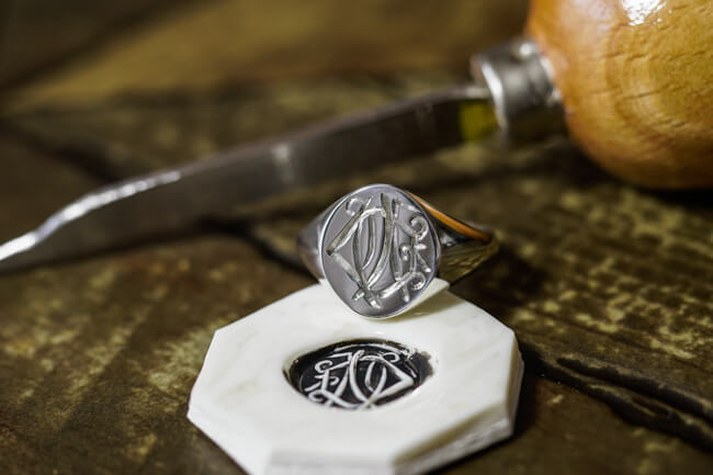 【Semi-custom made】Hand Engraved Oval Signet Ring(Sv925) 「DN」_完成2