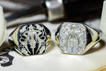 【Wedding Anniversary Signet Rings】Hand Engraved Rectangle Signet Ring(Sv925) 「TA+アイビー」 【Wedding Anniversary Signet Rings】Hand Engraved Rectangle Signet Ring(Sv925) 「TA+アイビー」