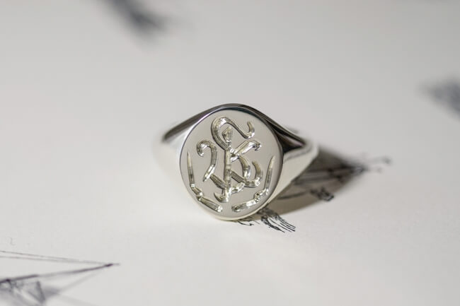 【Semi-custom made】Glayage KYOTO×KUBUS Hand Engraved Oval Signet Ring(Sv925) 「SK」+lightning motif(option)_完成3
