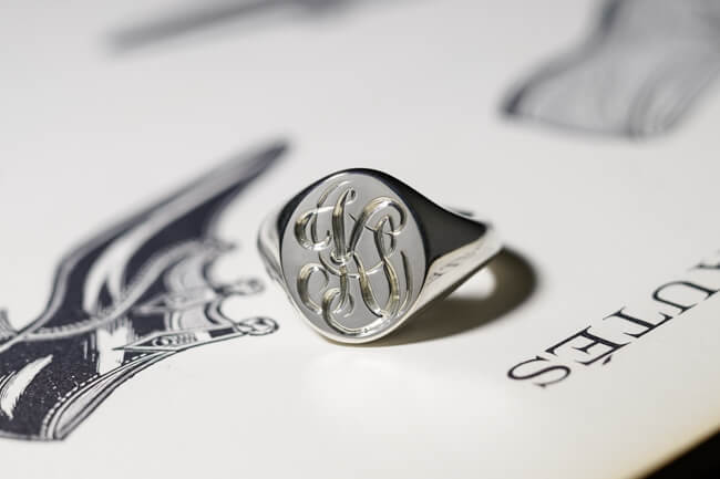 【Semi-custom made】Glayage KYOTO×KUBUS Hand Engraved Oval Signet Ring(Sv925) 「KS」_ 完成2