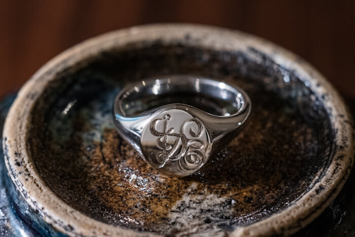 【Semi-custom made】The My Way×KUBUS Hand Engraved Oval Signet Ring(Sv925) HIDE