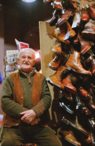 SOMA(2020).『御裾分』 靴屋のおっちゃん