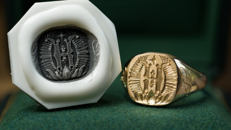 Hand Engraved Mellow Square Signet Ring(K14YG)「K+翼+星+蓮」+「T(側面彫刻)」+「N(側面彫刻)」_2 Hand Engraved Mellow Square Signet Ring(K14YG)「K+翼+星+蓮」+「T(側面彫刻)」+「N(側面彫刻)」_2