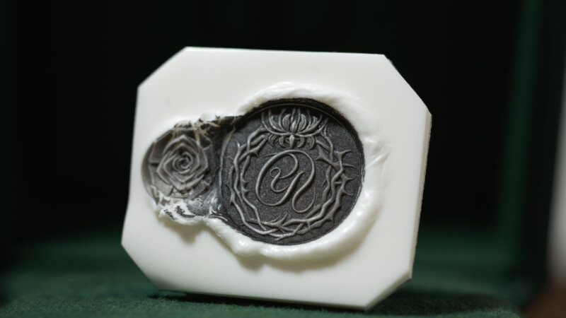 Hand Engraved Circle Signet Ring(K10PG)「Ray（お持ち込みデザイン）＋茨冠＋彼岸花」＋「バラ（側面彫刻）」_20