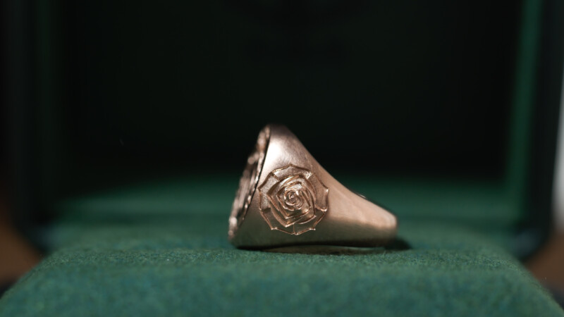 Hand Engraved Circle Signet Ring(K10PG)「Ray（お持ち込みデザイン）＋茨冠＋彼岸花」＋「バラ（側面彫刻）」_7
