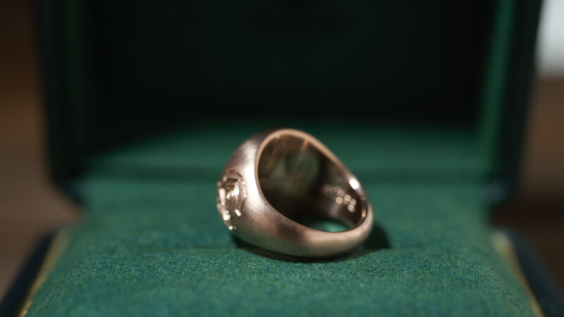 Hand Engraved Circle Signet Ring(K10PG)「Ray（お持ち込みデザイン）＋茨冠＋彼岸花」＋「バラ（側面彫刻）」_9
