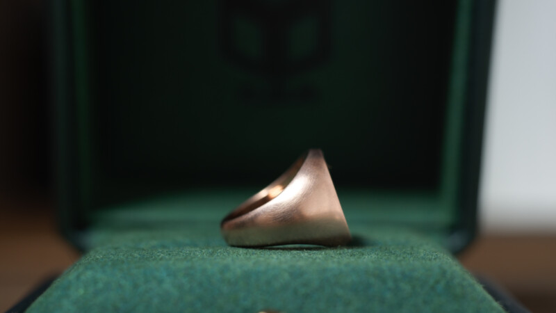 Hand Engraved Circle Signet Ring(K10PG)「Ray（お持ち込みデザイン）＋茨冠＋彼岸花」＋「バラ（側面彫刻）」_12