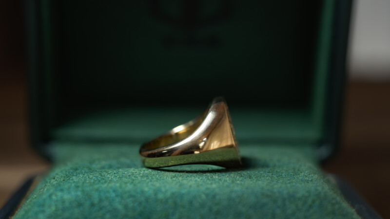 Hand Engraved Oval Signet Ring(K18YG)「YD＋扉＋光＋猫の尻尾＋稲妻や割れ目のような模様」_10