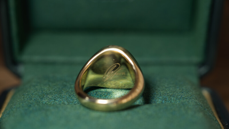 Hand Engraved Oval Signet Ring(K18YG)「YD＋扉＋光＋猫の尻尾＋稲妻や割れ目のような模様」_13