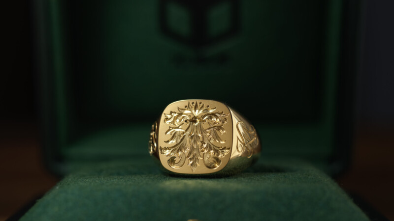 Hand Engraved Mellow Square Signet Ring(K18YG)「木村」＋「KHJ・KM（側面彫刻）」＋「M（裏面彫刻）」_4