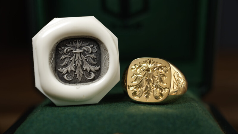 Hand Engraved Mellow Square Signet Ring(K18YG)「木村」＋「KHJ・KM（側面彫刻）」＋「M（裏面彫刻）」_3
