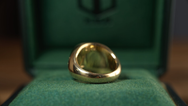 Hand Engraved Mellow Square Signet Ring(K18YG)「木村」＋「KHJ・KM（側面彫刻）」＋「M（裏面彫刻）」_8