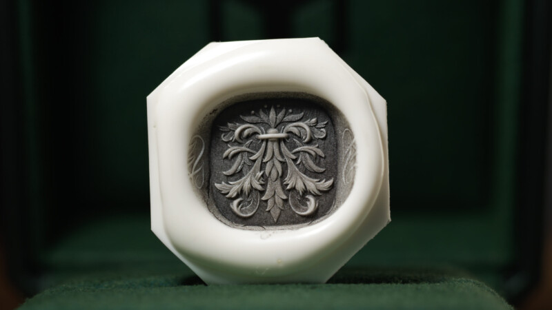 Hand Engraved Mellow Square Signet Ring(K18YG)「木村」＋「KHJ・KM（側面彫刻）」＋「M（裏面彫刻）」_20