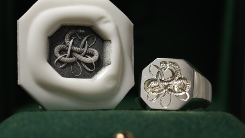 Hand Engraved Octagon Signet Ring(Silver925)「H＋蛇（ウロボロス）」