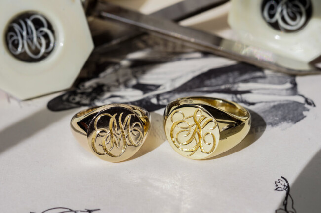 「Circle」12mm×12mm(どちらも) 「Circle」12mm×12mm