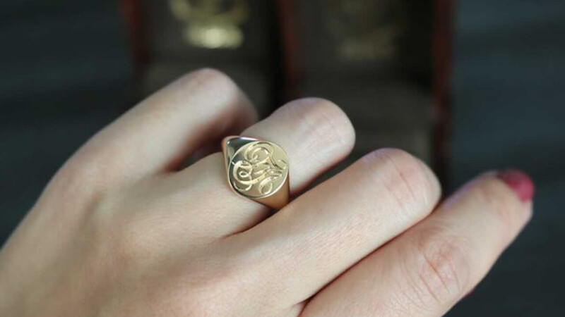 【Wedding Anniversary Signet Rings】Hand Engraved Oval Signet Ring「MT」(K14YG)_8 【Wedding Anniversary Signet Rings】Hand Engraved Oval Signet Ring「MT」(K14YG)_8