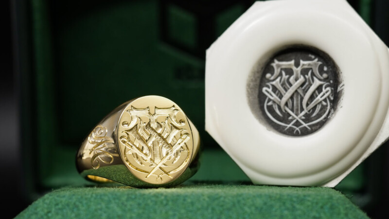 Hand Engraved Oval Signet Ring(K18YG) 「TMW＋メジャー＋針と糸」＋「AM」_3