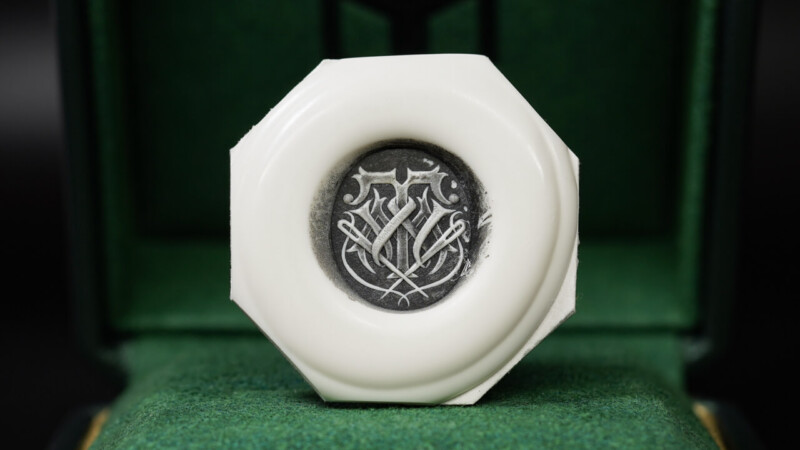 Hand Engraved Oval Signet Ring(K18YG) 「TMW＋メジャー＋針と糸」＋「AM」_23