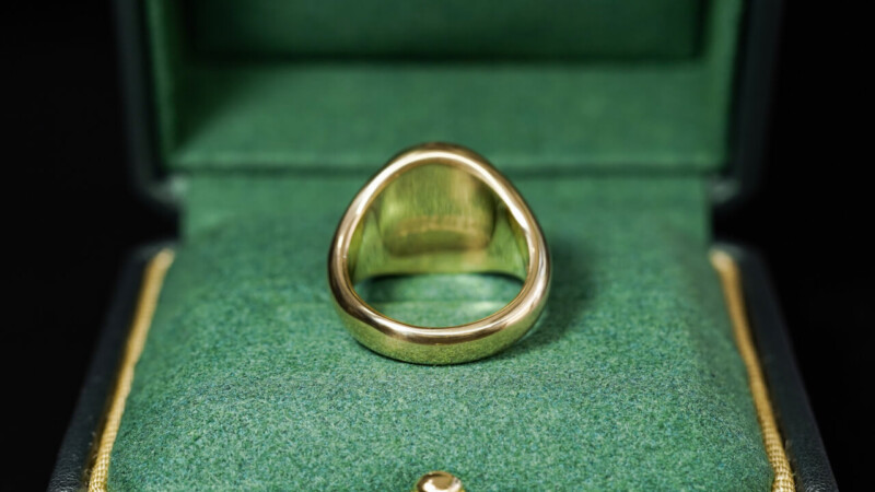 Hand Engraved Oval Signet Ring(K18YG) 「TMW＋メジャー＋針と糸」＋「AM」_12