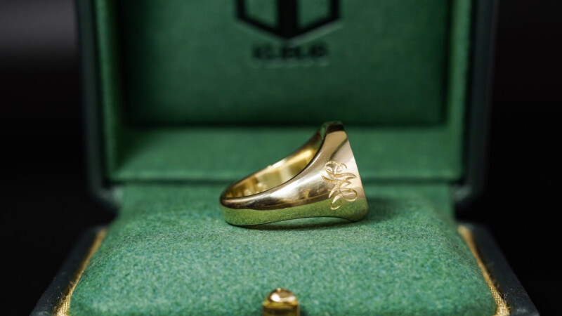 Hand Engraved Oval Signet Ring(K18YG) 「TMW＋メジャー＋針と糸」＋「AM」_16