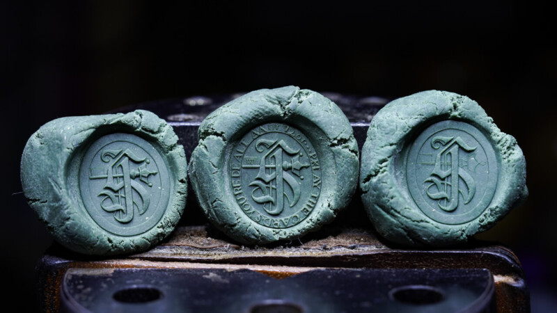 Hand Engraved Oval Signet Ring(K18YG) 「千S」＋「鍵（＋王冠）」＋「モットー」_13