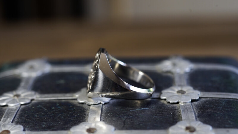 Hand Engraved Octagon Signet Ring(K18WG)「曹」(裏面彫刻:「Z、R」)_6 Hand Engraved Octagon Signet Ring(K18WG)「曹」(裏面彫刻:「Z、R」)_6