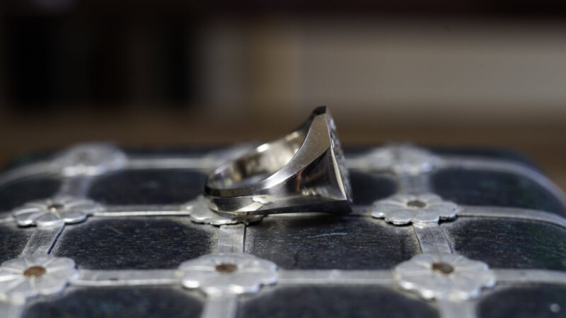 Hand Engraved Octagon Signet Ring(K18WG)「曹」(裏面彫刻:「Z、R」)_14 Hand Engraved Octagon Signet Ring(K18WG)「曹」(裏面彫刻:「Z、R」)_14