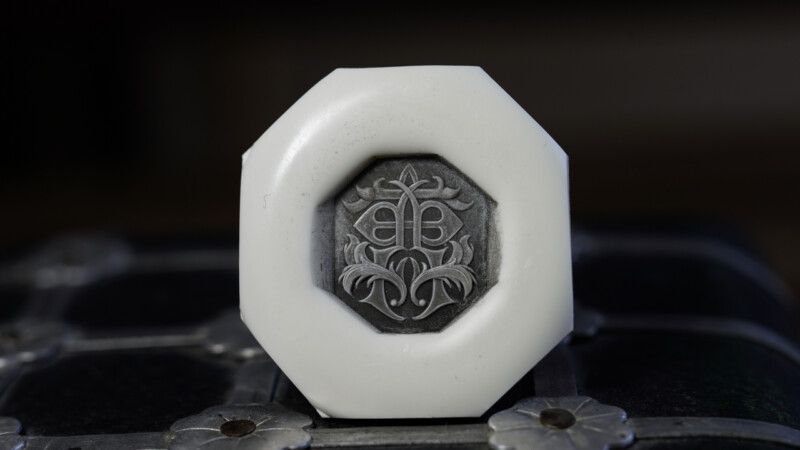 Hand Engraved Octagon Signet Ring(K18WG)「曹」(裏面彫刻:「Z、R」)_15 Hand Engraved Octagon Signet Ring(K18WG)「曹」(裏面彫刻:「Z、R」)_15