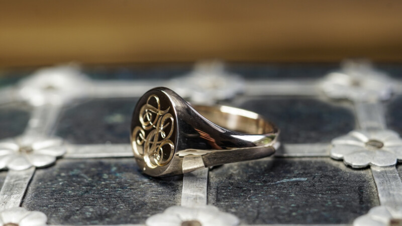 Hand Engraved Oval Signet Ring(K9YG)「TE」_3 Hand Engraved Oval Signet Ring(K9YG)「TE」_3