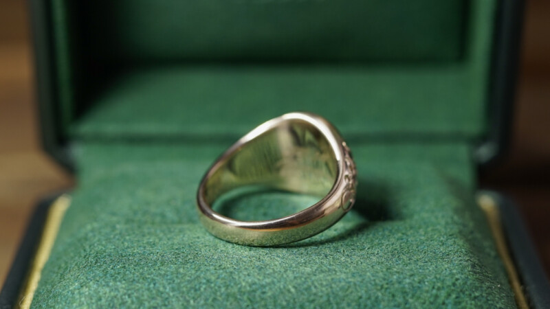 Hand Engraved Oval Signet Ring(K9YG)「AHJ＋太陽（歯車）」＋「Y（側面彫刻）」_10