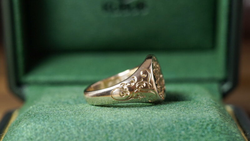 Hand Engraved Oval Signet Ring(K9YG)「AHJ＋太陽（歯車）」＋「Y（側面彫刻）」_13