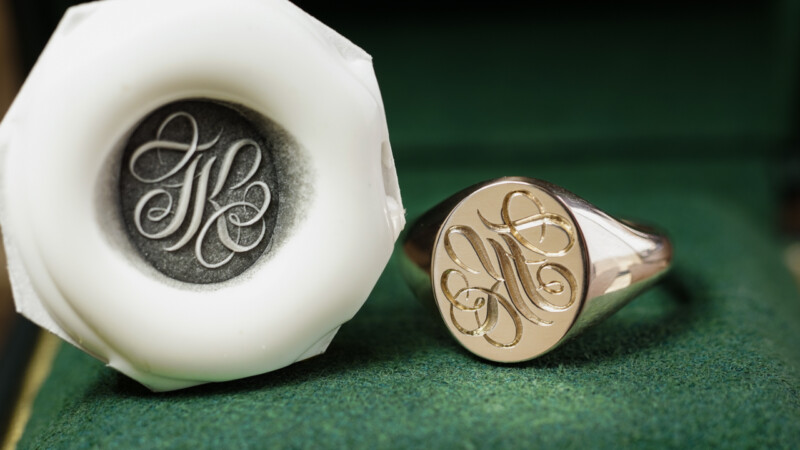 Hand Engraved Oval Signet Ring(K9YG)「TK」_2