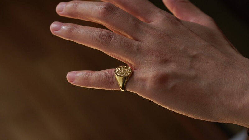 Hand Engraved Oval Signet Ring(K18YG)「YD＋扉＋光＋猫の尻尾＋稲妻や割れ目のような模様」_18