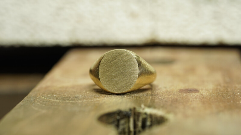 Hand Engraved Oval Signet Ring(K14YG) 「K+家紋(西六条家藤)+太陽」+「Strentle(裏面彫刻)」_23 Hand Engraved Oval Signet Ring(K14YG) 「K+家紋(西六条家藤)+太陽」+「Strentle(裏面彫刻)」_23