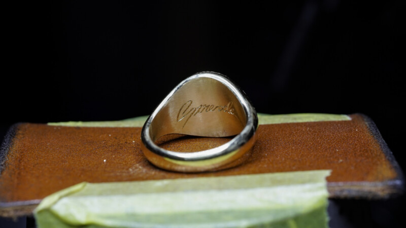 Hand Engraved Oval Signet Ring(K14YG) 「K+家紋(西六条家藤)+太陽」+「Strentle(裏面彫刻)」_22 Hand Engraved Oval Signet Ring(K14YG) 「K+家紋(西六条家藤)+太陽」+「Strentle(裏面彫刻)」_22