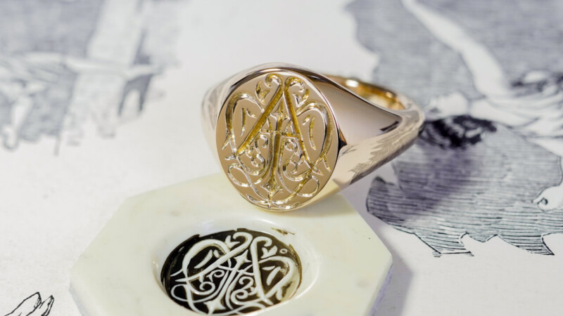 【Bespoke Order】Hand Engraved Oval Signet Ring(9ct Yellow Gold)「YAI」_2 【Bespoke Order】Hand Engraved Oval Signet Ring(9ct Yellow Gold)「YAI」_2