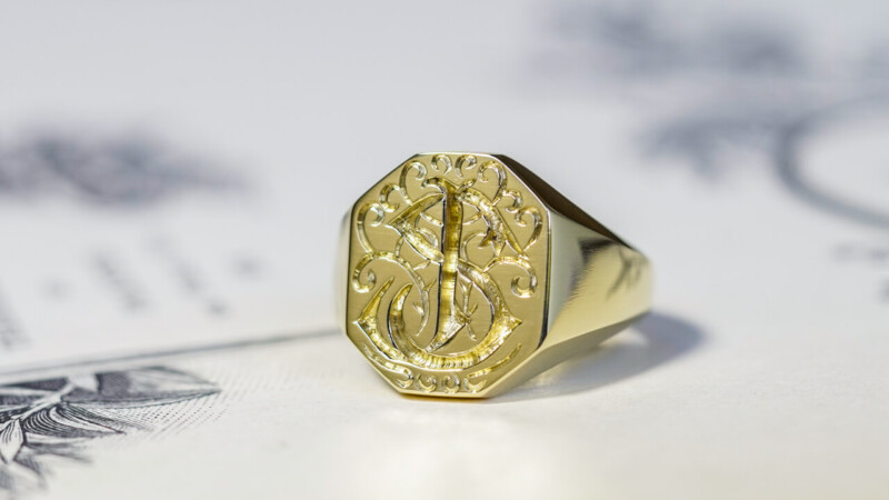 【Semi-custom made】Hand Engraved Octagon Signet Ring(18ct Yellow Gold(K18YG)) 「SJ,模様」_5