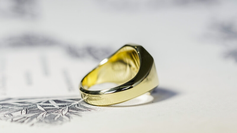 【Semi-custom made】Hand Engraved Octagon Signet Ring(18ct Yellow Gold(K18YG)) 「SJ,模様」_10
