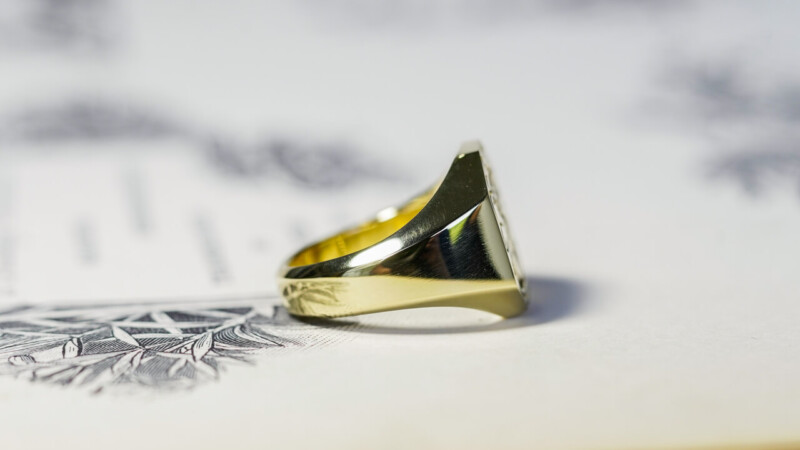 【Semi-custom made】Hand Engraved Octagon Signet Ring(18ct Yellow Gold(K18YG)) 「SJ,模様」_11