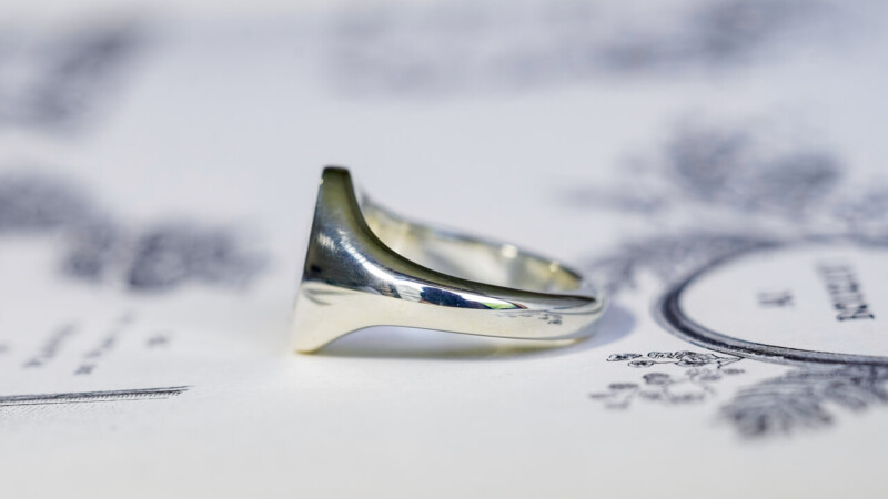 【Semi-custom made】Hand Engraved Oval Signet Ring(Sv925) 「Y、天秤、剣」_7