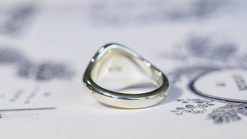【Semi-custom made】Hand Engraved Oval Signet Ring(Sv925) 「Y、天秤、剣」_8