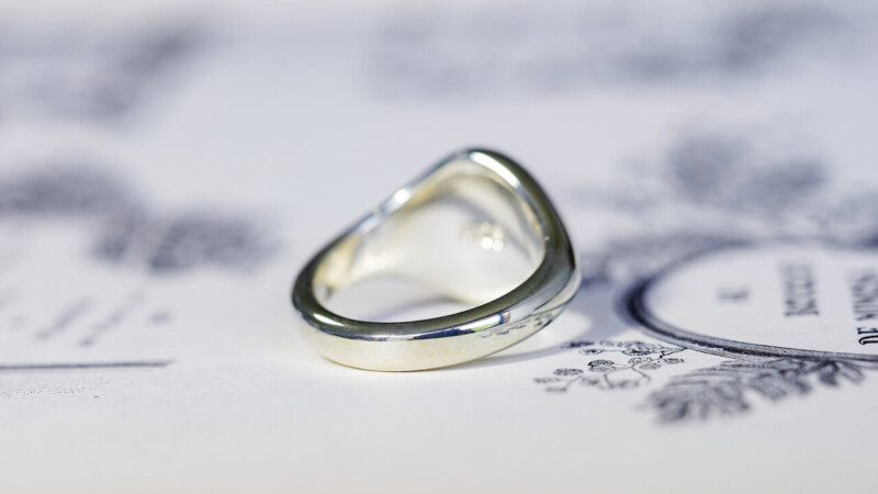 【Semi-custom made】Hand Engraved Oval Signet Ring(Sv925) 「Y、天秤、剣」_11