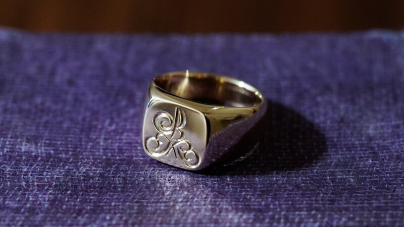 【Bespoke Order】Hand Engraved 『10KYO』 Square Signet Ring(9ct Gold) KM_3 【Bespoke Order】Hand Engraved 『10KYO』 Square Signet Ring(9ct Gold) KM_3