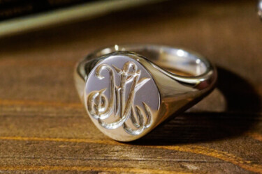 【Semi-custom made】Hand Engraved Oval Signet Ring(Sv925) 「MK」 【Semi-custom made】Hand Engraved Oval Signet Ring(Sv925) 「MK」
