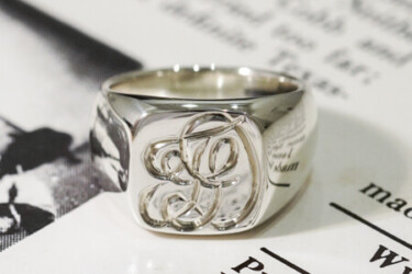 【Bespoke Order】Hand Engraved 10mm Square Signet Ring(Sv925) 「TD」 【Bespoke Order】Hand Engraved 10mm Square Signet Ring(Sv925) 「TD」