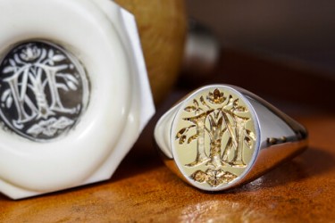 Hand engraved Brass×Silver Combination Signet Ring「KF」+「Elm tree with grapevines entwined, grapevine leaf, lotus flower Hand engraved Brass×Silver Combination Signet Ring「KF」+「Elm tree with grapevines entwined, grapevine leaf, lotus flower