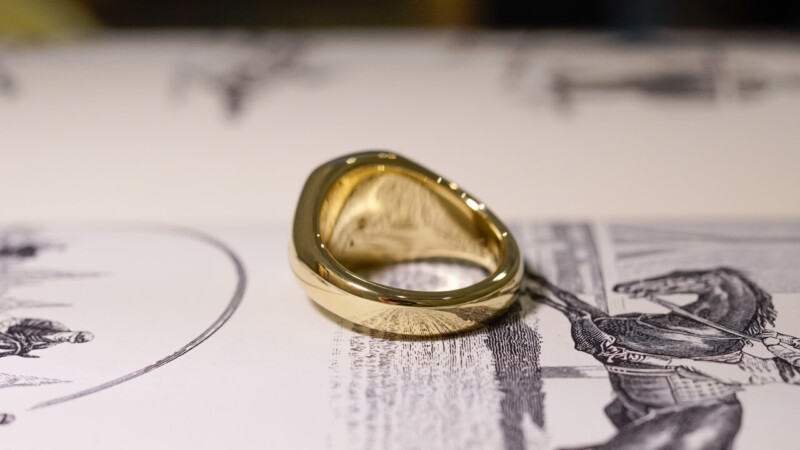 【Bespoke Order】Hand Engraved Mellow Square Signet Ring(18ct Yellow Gold) 「SO」_5 【Bespoke Order】Hand Engraved Mellow Square Signet Ring(18ct Yellow Gold) 「SO」_5