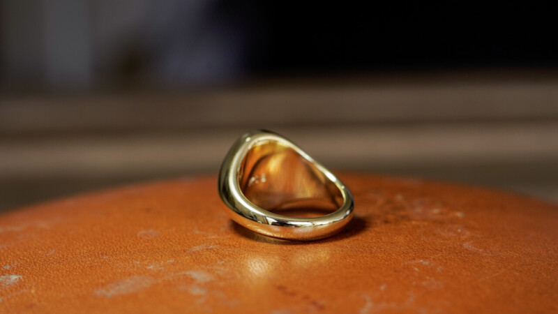 Hand Engraved Oval Signet Ring(K18YG) 「E+模様」_8